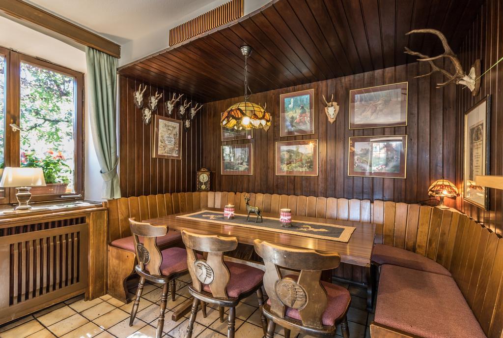Hotel Löwen Garni Oberrimsingen Exteriör bild