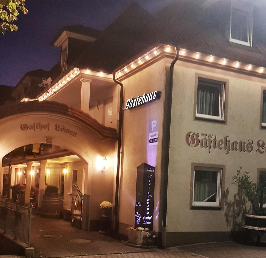 Hotel Löwen Garni Oberrimsingen Exteriör bild